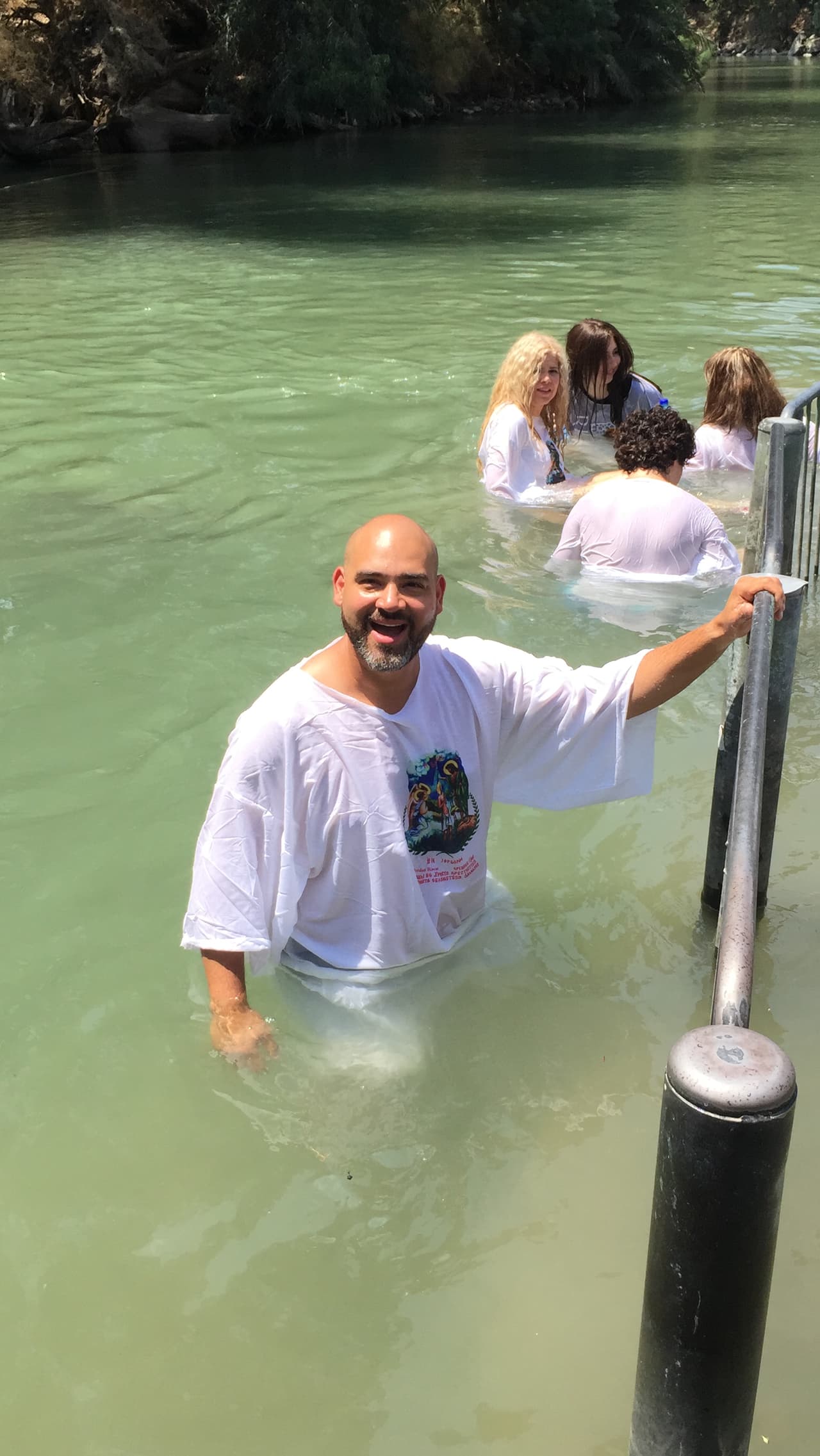 Una de las mejores experiencia de 
<a href="https://www.facebook.com/RaulElPelon/?fref=ts">Raúl 'El Pelón'. fue en donde bautizaron a Jesús en 'El río Jordán'.</a>