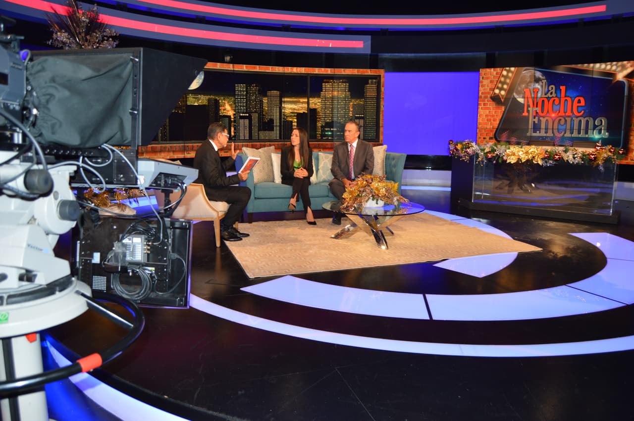 Así transcurrieron parte de las grabaciones del especial con Silverio Pérez y Suzette Bacó.