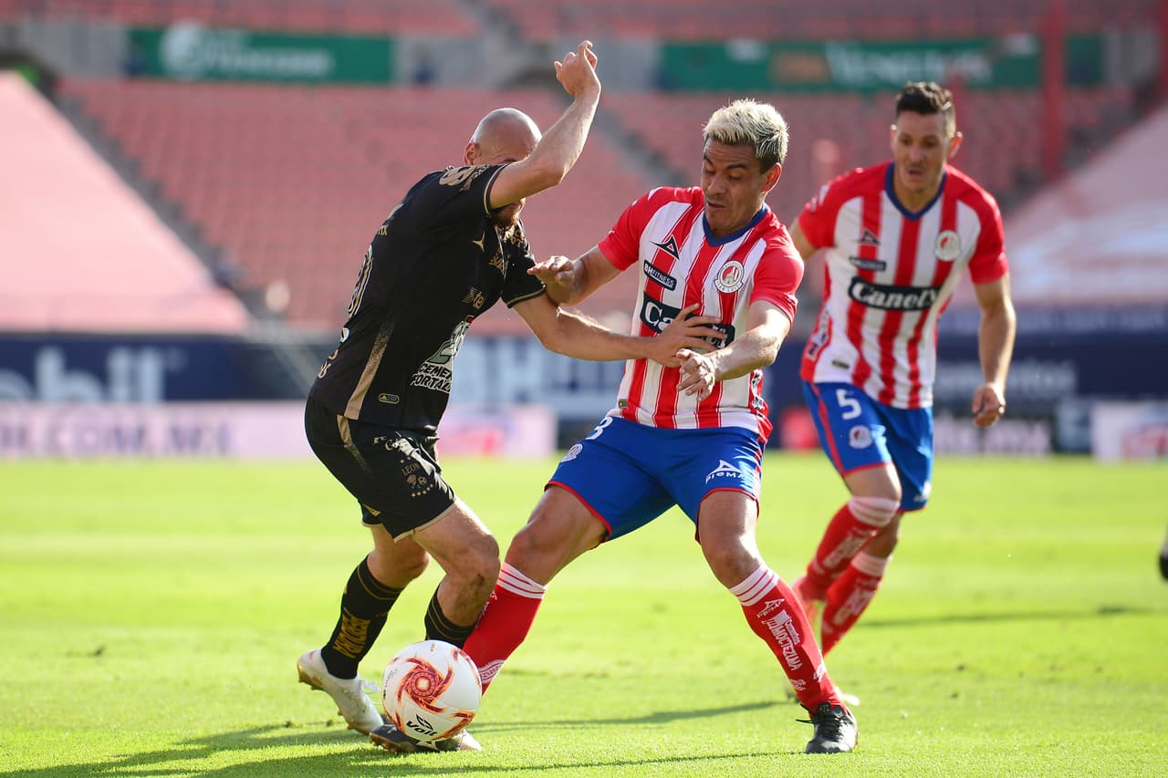 Con goles de Ángel Mena y Jean Meneses, la Fiera consigue llevarse los puntos en su visita al Atlético San Luis.