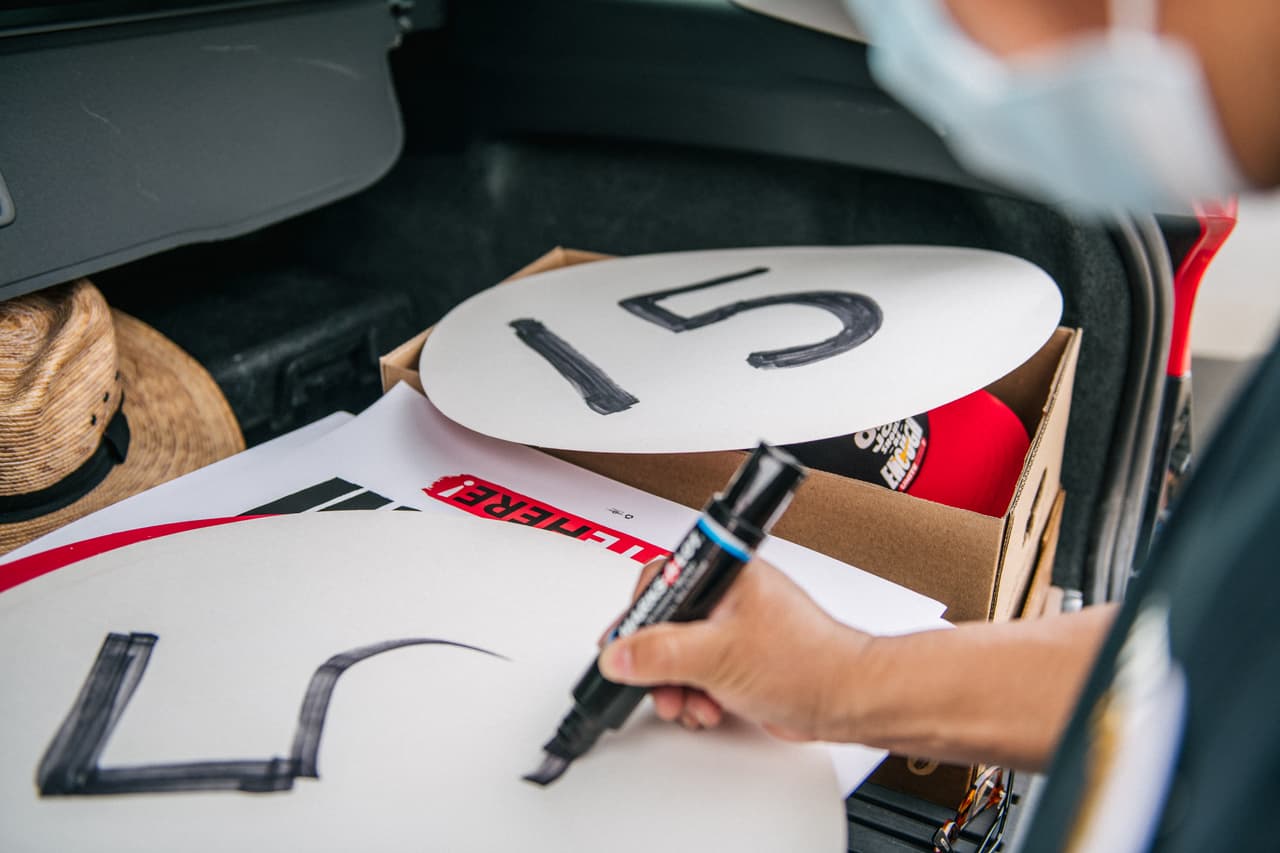 <b>¿Cuáles son los argumentos a favor y en contra del aumento salarial en Pensilvania? </b>Elizabeth Stelle, directora de análisis de políticas de la Commonwealth Foundation, de tendencia conservadora, advirtió que los beneficios y las ventajas de los empleados podrían reducirse si los salarios suben.
<br>
<br>Stelle también señaló una caída en la proporción de trabajadores de Pensilvania que ganan el salario mínimo, aunque no está claro qué parte de eso se debe a la emigración de la economía gig. La funcionaria, en cambio, instó a los legisladores estatales a enfocarse en brindar a los propietarios de negocios un "alivio regulatorio" y protección de responsabilidad, mientras elimina las barreras a las nuevas carreras profesionales para los trabajadores a través de la reforma de las licencias ocupacionales.
<br>