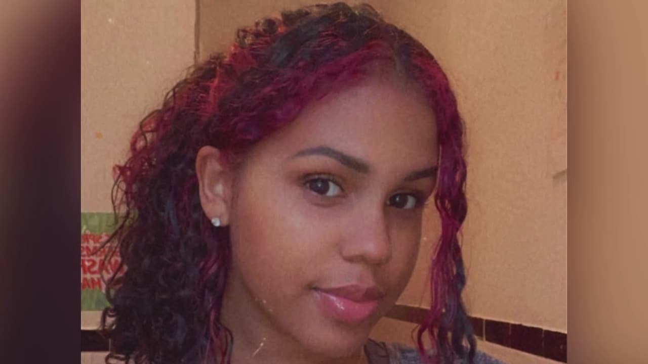 Una madre y su bebé son empujadas desde un piso 15 en El Bronx: la mujer murió y la pequeña está crítica