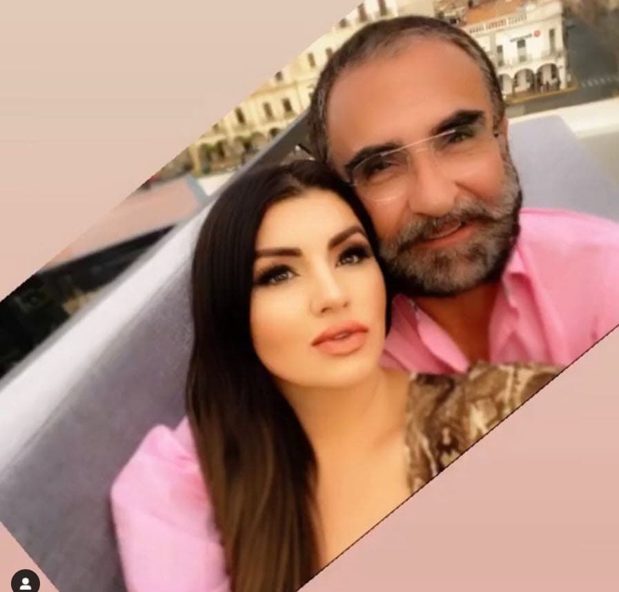Este noviazgo sucede en un momento polémico en la vida de 
<b><a href="https://www.univision.com/famosos/vicente-fernandez-dijo-hasta-aqui-llegue-con-lo-que-vivio-tras-su-cirugia-en-el-higado-fotos" target="_blank">Vicente Fernández Jr. </a></b>
<br>