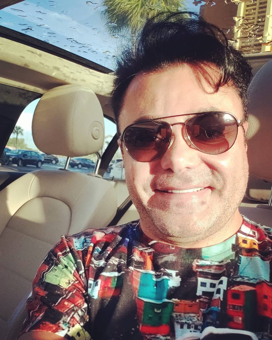 Recordó que uno de los momentos más difíciles, fue enfrentar la discriminación. "Lo más difícil fue enfrentarme a unos ejecutivos racistas que decían que era feo para estar en televisión. Fue una etapa negra de mi vida, fue una etapa bien fuerte", comentó al medio ya citado.