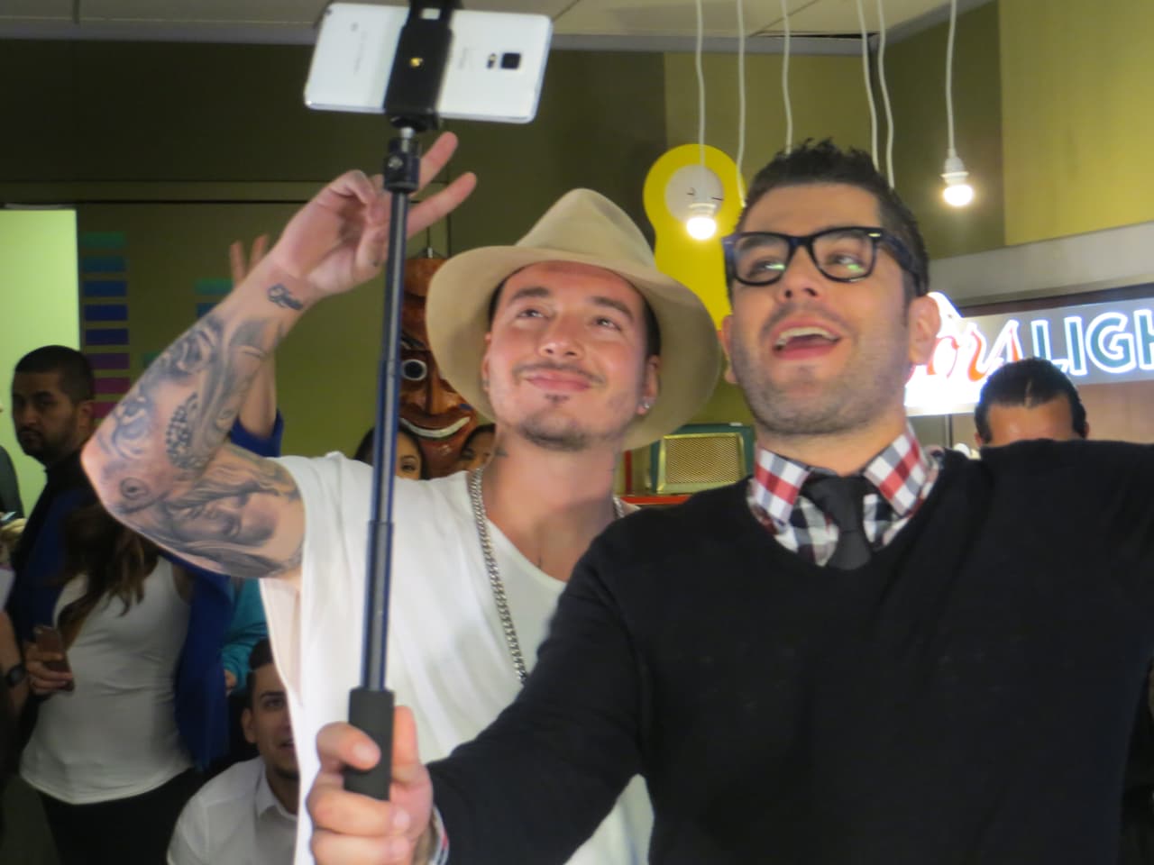 Y que ha sido una experiencia muy divertida estar juntos en esta gira.