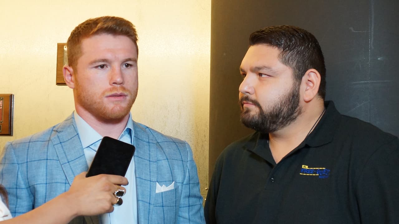 Busca que alguien te vea como 
<a href="http://www.univision.com/temas/el-tambochi">El Tambochi</a> ve al Canelo.