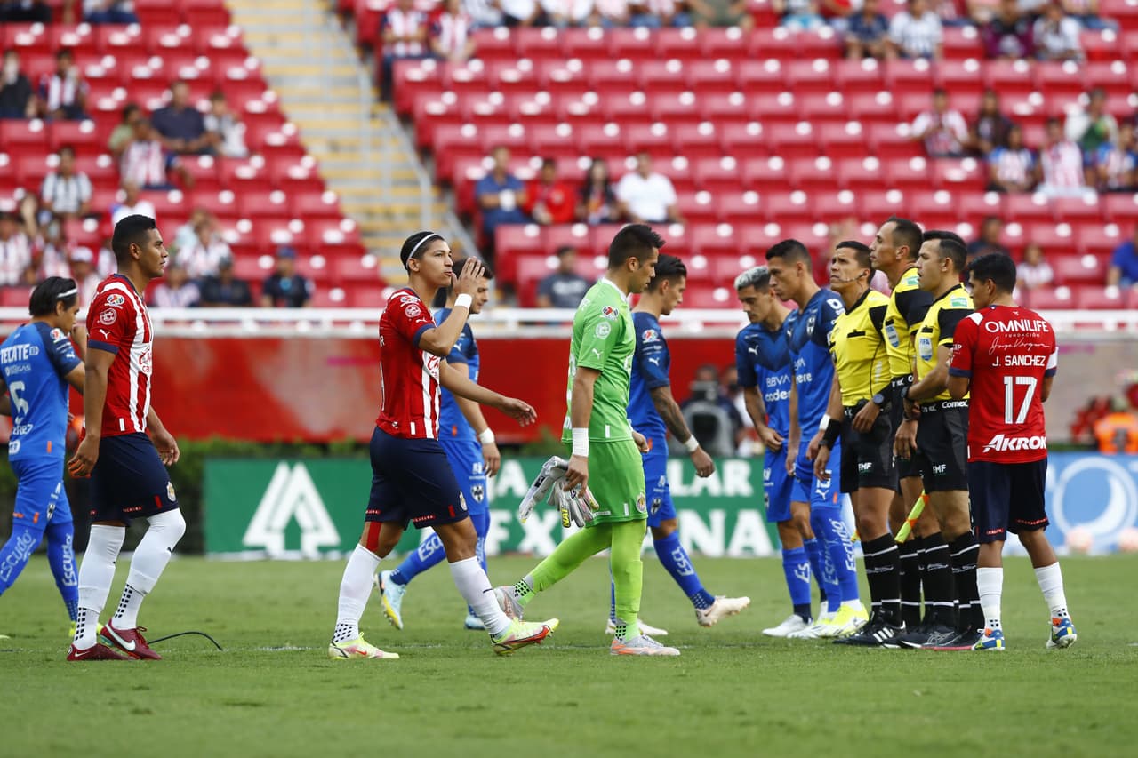 La entrada en el Akron fue pobre en los primeros minutos, pero con el paso del tiempo mejoró considerablemente.