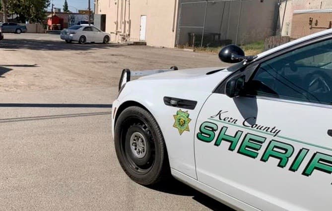 Investigan el hallazgo de un feto humano dentro de un basurero al norte de Bakersfield