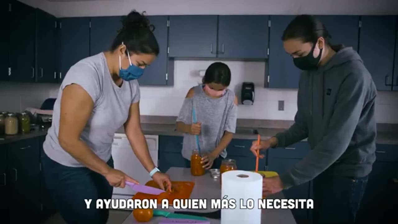 Los sorteos forman parte de la campaña estatal 
<a href="https://covid19.ncdhhs.gov/BringSummerBack" target="_blank">'Traigamos el verano de vuelta'</a> para aumentar la confianza en las 
<b>vacunas contra el covid-19. </b>Para obtener más información visita el portal 
<a href="https://covid19.ncdhhs.gov/summervaxcash" target="_blank">covid19.ncdhhs.gov/summervaxcash</a> o llama al 1-888-675-4567.