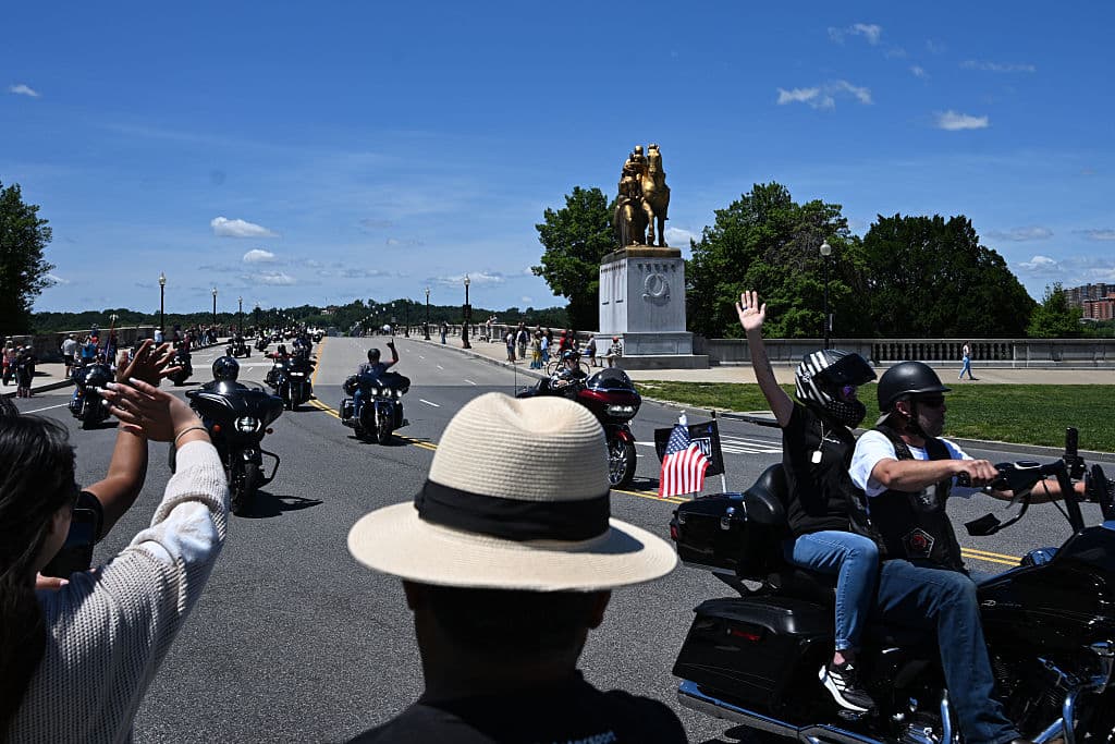El fin de semana del 'Memorial Day' en D.C. comenzóel viernes 23 de mayo, con la bendición de los motoristas en la Catedral Nacional de Washington DC. Cuatro horas más tarde, se realizó una vigilia con velas en el Monumento a los Veteranos de Vietnam.