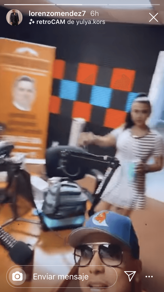 Por la mañana publicó un video donde aparece como invitado en un programa de radio.