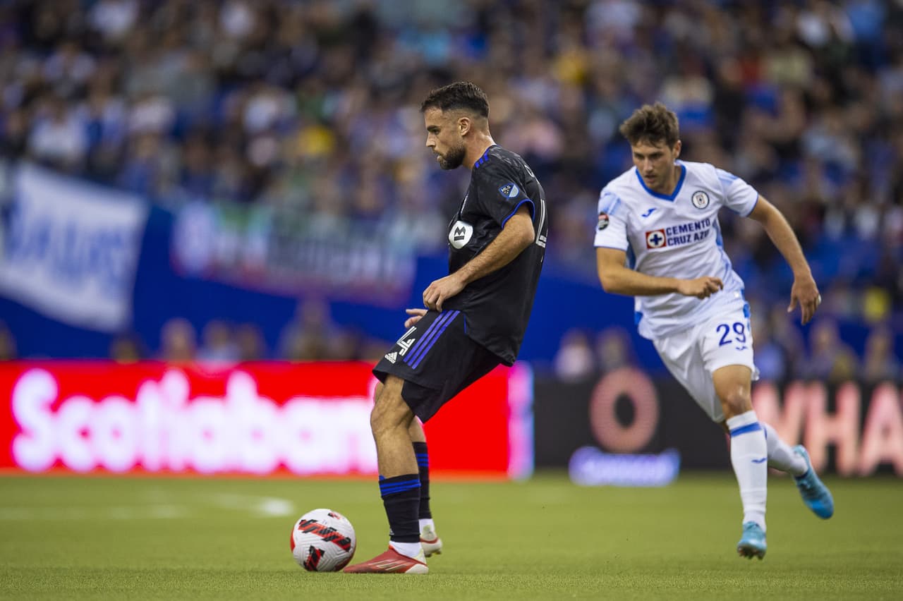 Cruz Azul igualó 1-1 en su visita a Montreal y avanzó a las Semifinales gracias al marcador global; Uriel Antuna adelantó a La Máquina antes de que Rudy Camacho emparejara las acciones.