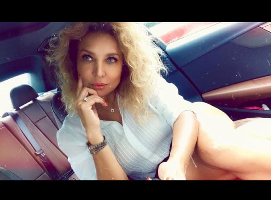 A Amiel se le cuestionó acerca de qué decían esos supuestos mensajes. 
<br>