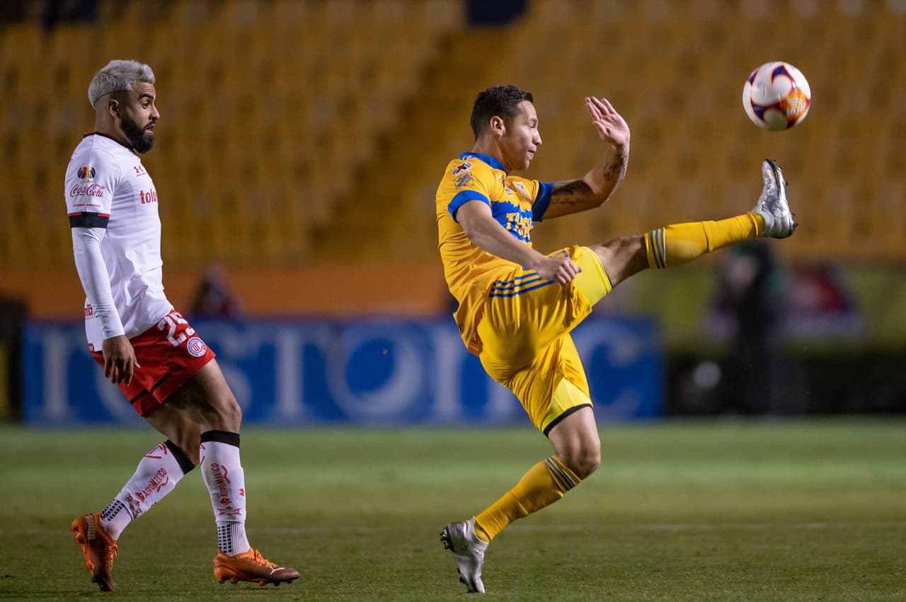 El goledor del torneo Alexis Canelo se encarga de anotar el gol que la da la victoria a Toluca 0-1 sobre Tigres. Los regios han conseguido cuatro de los últimos 12 puntos y los Diablos se suben a la segunda posición de la tabla de manera momentánea.