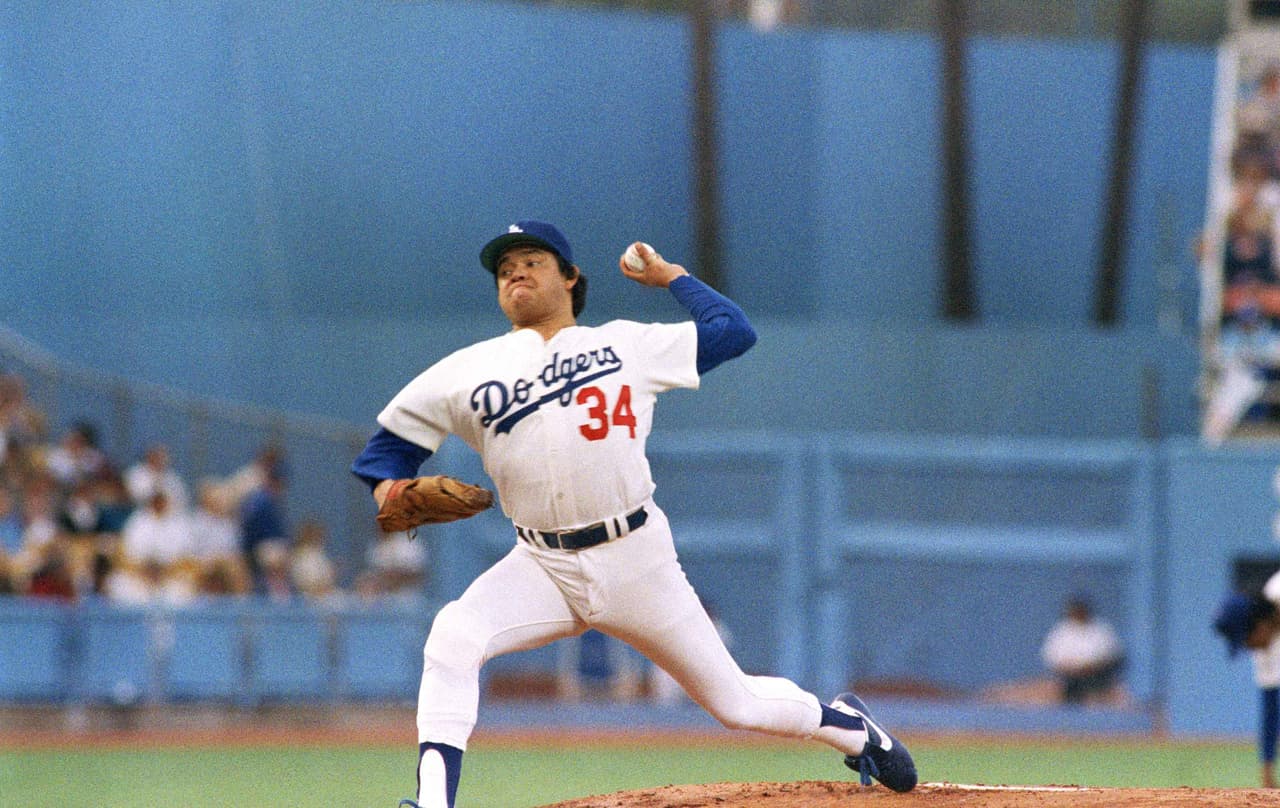 Fernando 'Toro' Valenzuela desató la 'Fernandomanía' en la década de los ochenta en la MLB.