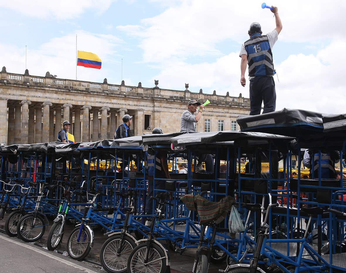 Bogotá analiza integrar los bicitaxis a su sistema de transporte público 