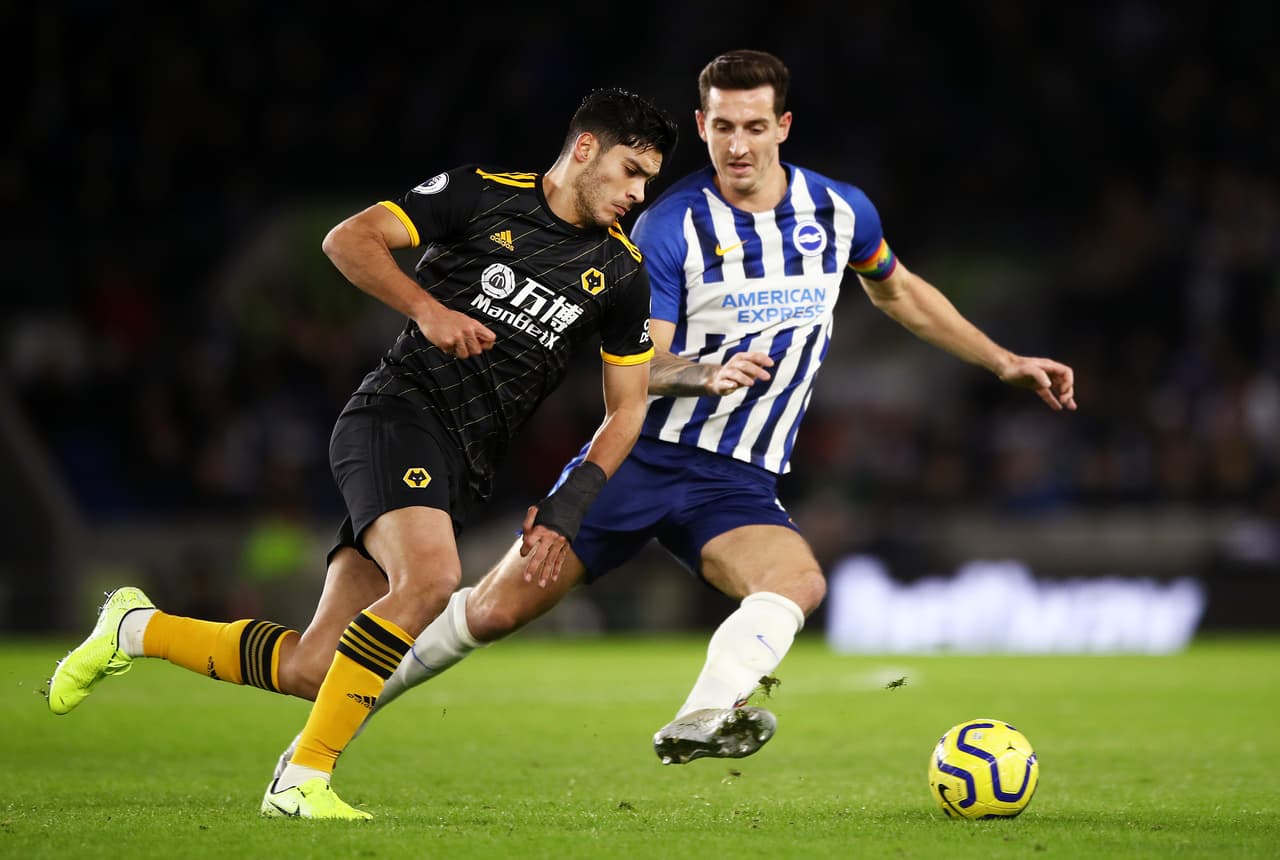 Wolverhampton logra empatarle al Brighton and Hove Albion, quienes remontaron en menos de un minuto. Raul Jimenez dio una espectacular asistencia y tuvo presencia 85 minutos del partido, mientas que Diogo Jota anotó doblete. Wolves se colocan en el sexto lugar de la tabla.