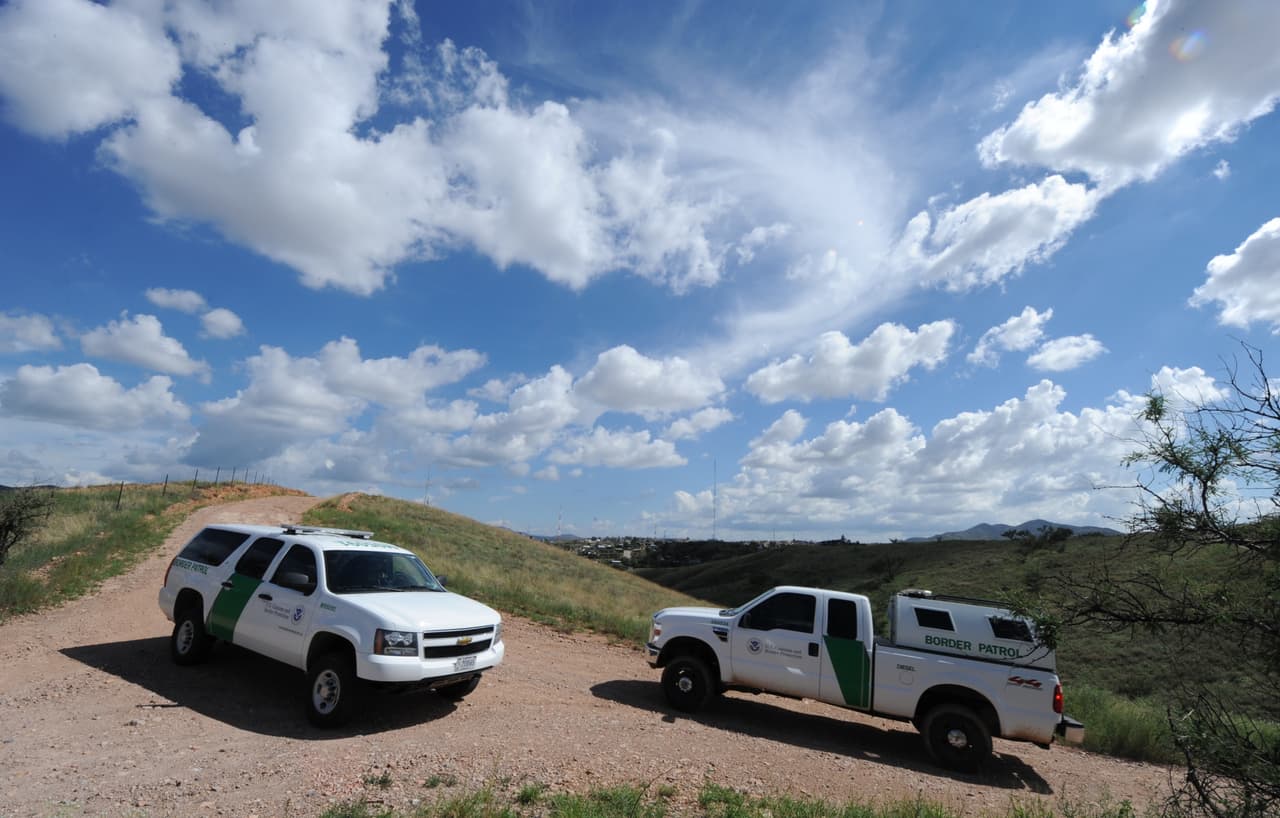 Inmigrante que murió baleado por la Patrulla Fronteriza intentó quitar el arma a un agente
