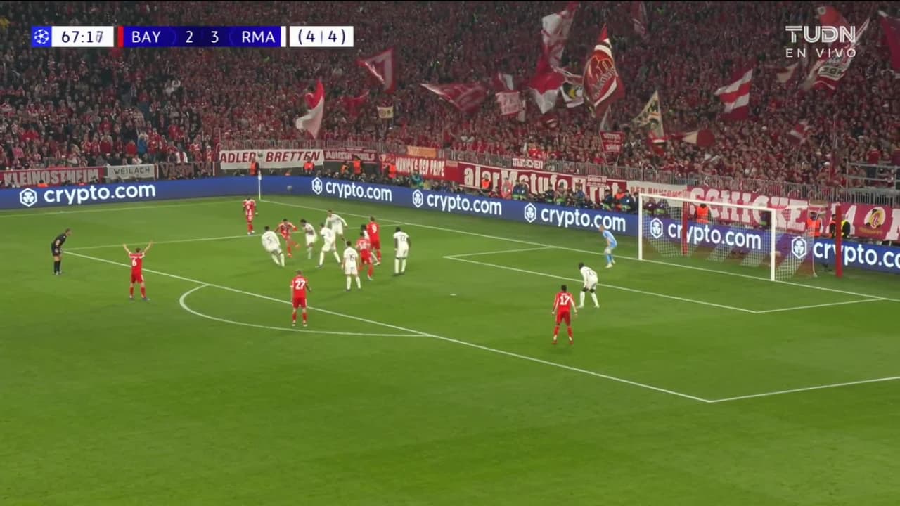 ¡TIRO ATAJADO! disparo por Michael Olise.