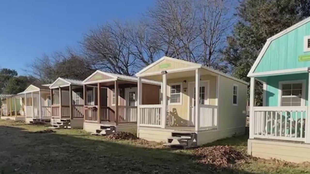 Pastor ofrece un proyecto de casas para desamparados, la ciudad de San Antonio lo rechaza