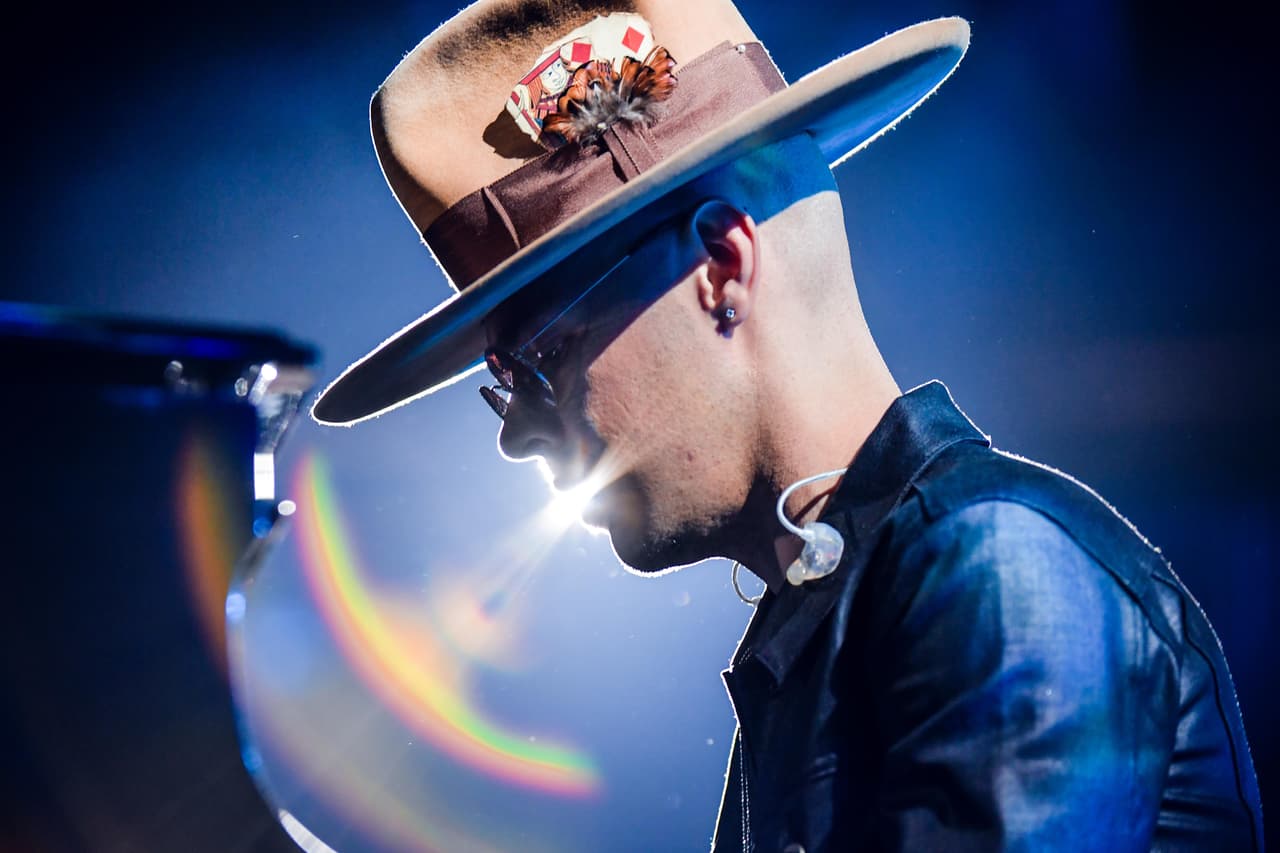 <span class="cms-h3-H3"><b>Jesse del dúo Jesse & Joy. </b></span>
<b><h3 class="cms-h3-H3">Nominaciones: 3 </h3>¿A qué está nominado?:</b> Álbum Del Año Pop/Rock por "Un Besito Mas", Canción Del Año Pop/Rock por "No Soy Una De Esas" y Grupo o Dúo Del Año Pop/Rock.