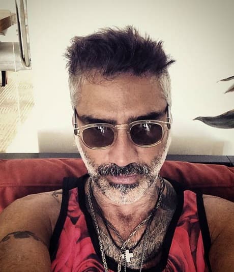 Según reporta 'TVNotas' en línea, 'El Potrillo' pasó varios días de fiesta con estas chicas, a quienes supuestamente pagó poco más de 500 dólares por cada día que lo acompañaron.