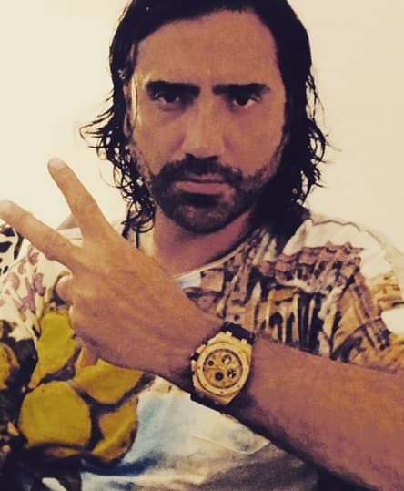 OMG! Parece ser que a Alejandro Fernández la soltería le geó fuerte, al menos eso se deja ver con estas declaraciones. ¿Qué otros famosos han estado en la mira?