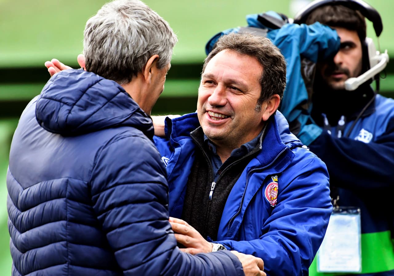 Quique Setién fue felicitado por su rival, en una jugada en la que al incluir a Diego Lainez en su debut le sirvió para el triunfo contra Girona.