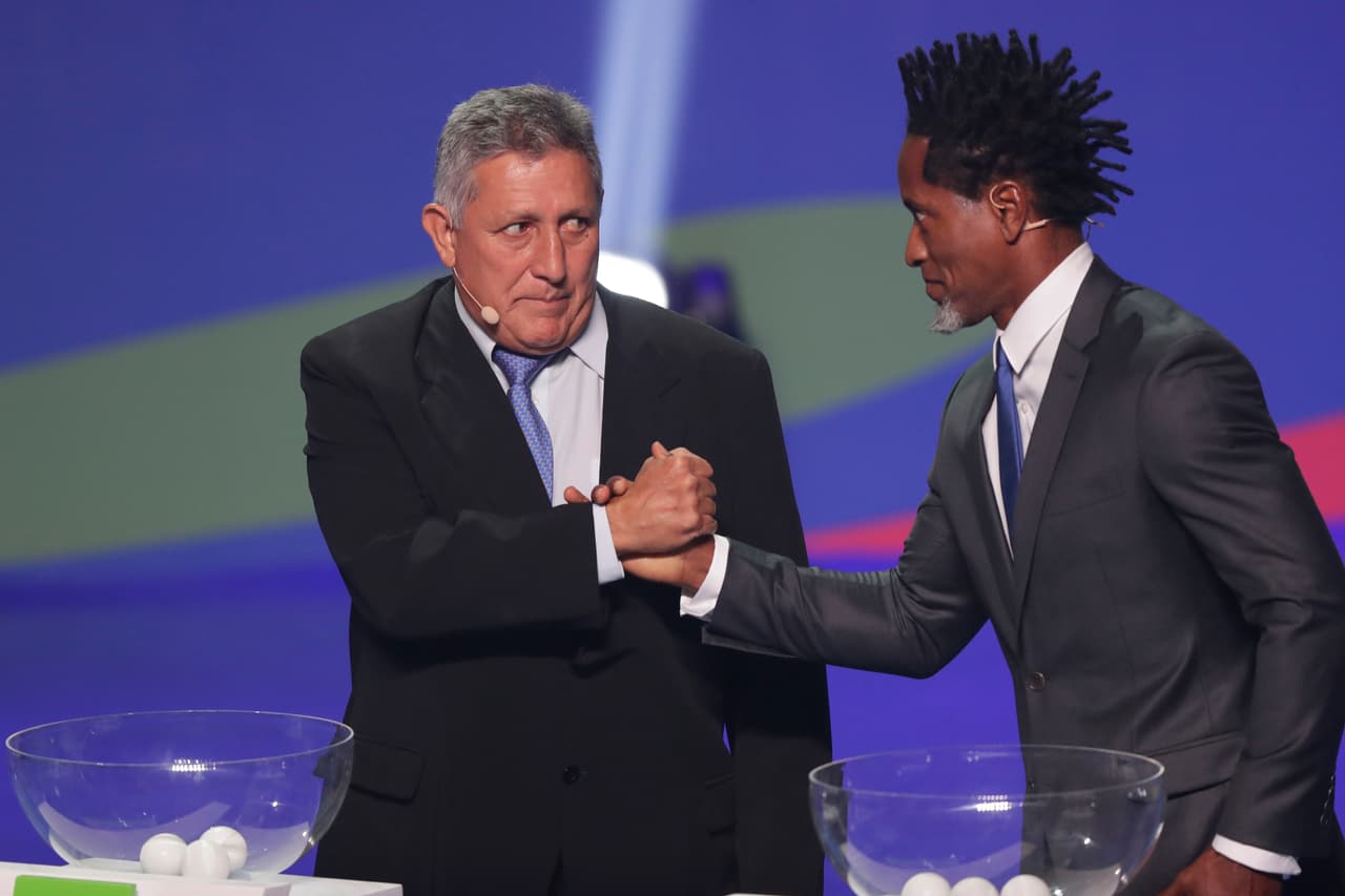 Acudieron también Julio César Romero 'Romerito', de Paraguay, y Zé Roberto, de Brasil.