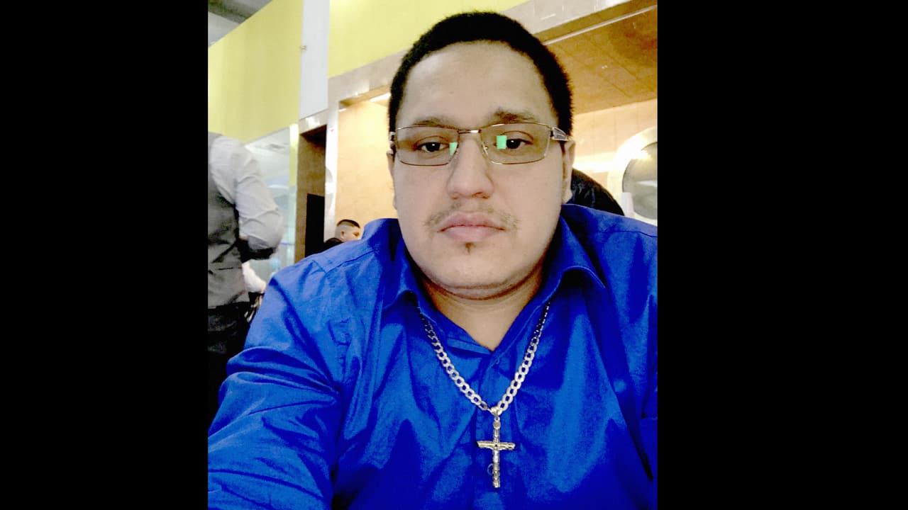 Un inmigrante ayudó a resolver como testigo dos casos de homicidio, pero ICE lo tiene detenido 