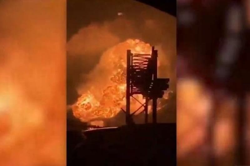 Se estima que 676 mil libras, en total, de productos químicos de hidrocarburos escaparon de la contención en el desastre. Una gran mayoría de esos químicos fueron productos de gas, que se quemaron durante las explosiones y el incendio posterior.