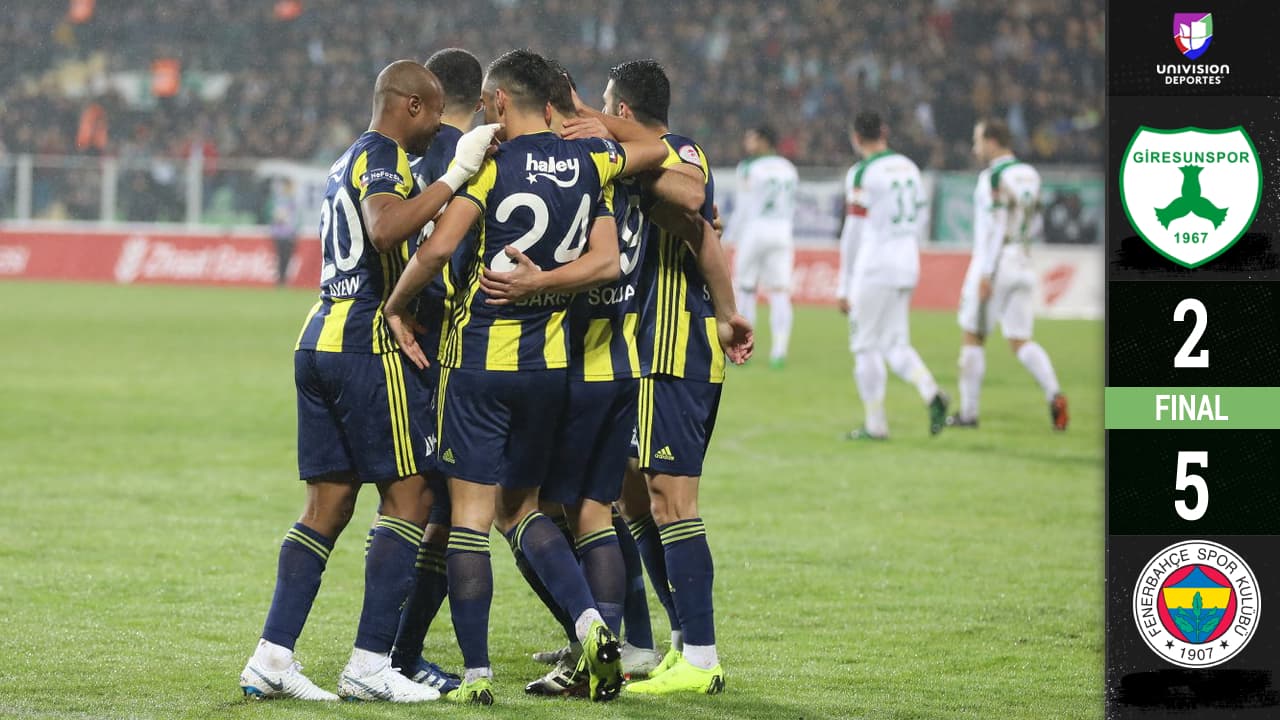 Diego Reyes marcó su primer gol con el Fenerbahçe en Copa