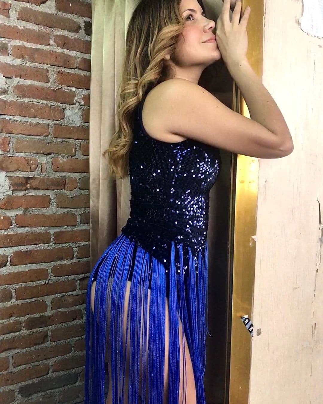 Mencionó que el estilo casual de Shakira es uno de sus sellos personales. Las opiniones en la mesa de debate estuvieron divididas, pero todos coincidieron en que hasta al natural luce guapa.