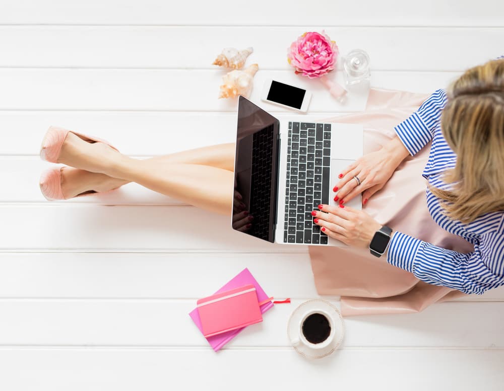 <u>Géminis</u>
<br>
<b>El novilunio y el tránsito de Venus acentúan tu buen juicio</b>
<br>El novilunio coincide con el tránsito directo de tu regente, Mercurio, y contribuye a que cuando vayas a hablar lo hagas con más seguridad, no hablando por hablar sino con más conocimiento de causa. Te admirarás de lo fácil que salen tus palabras a la hora de convencer a los demás y exponer tus puntos de vista, o expresar tus sentimientos más profundos a esa persona que te interesa.
<br>