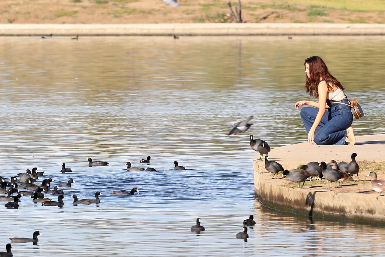 Selena Gómez se vio tan cerca de la muerte, que por eso la hemos visto durante los pasados meses disfrutando aún más de las cosas sencillas de la vida.