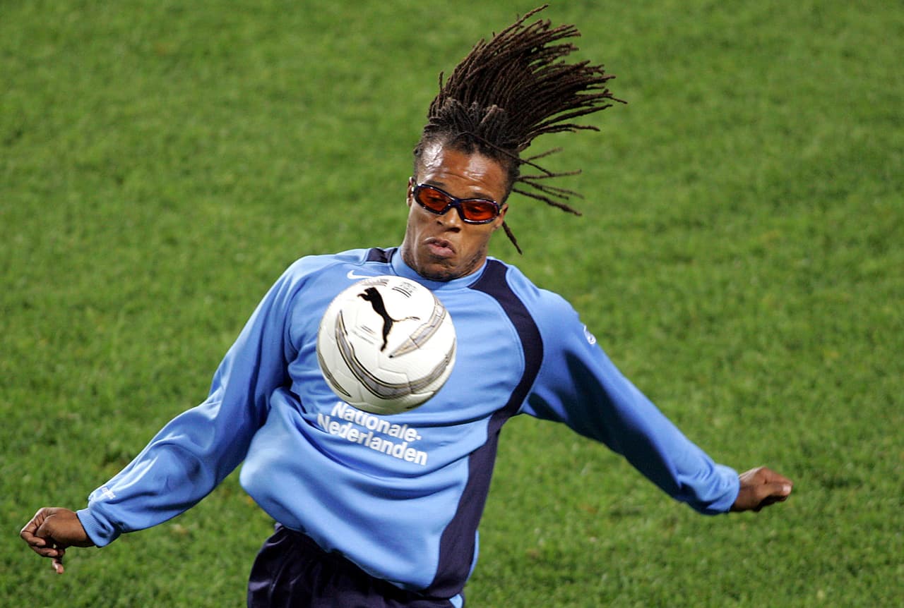 Edgar Davids, el jugador nacionalizado holandés, se retiró a los 40 de las canchas.