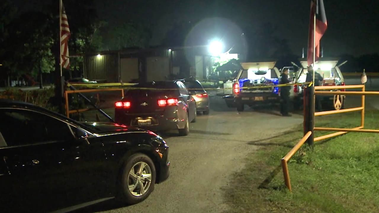 Muere de un disparo miembro de una banda de motociclistas cuando salía de un bar