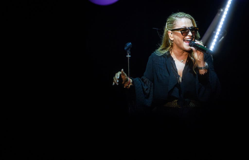 Anastacia: fue operada en el 2003, le removieron el tumor y le salvaron la vida, gracias a la temprana detección de su médico.