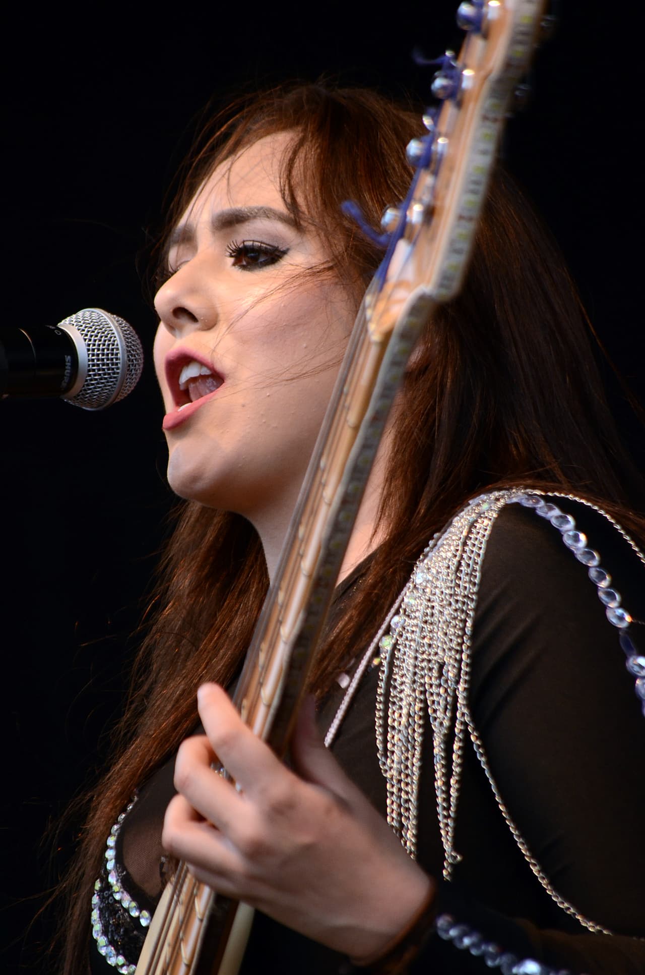 Con su talento y belleza prendieron la fiesta callejera del Latin GRAMMY