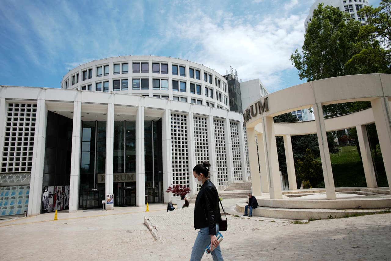 Pocas mujeres en la competencia por los puestos principales de gobierno en Puerto Rico 