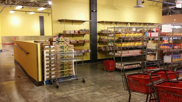 <a href="https://www.catholiccharities.com/donate/">Catholic Charities</a> en Las Vegas