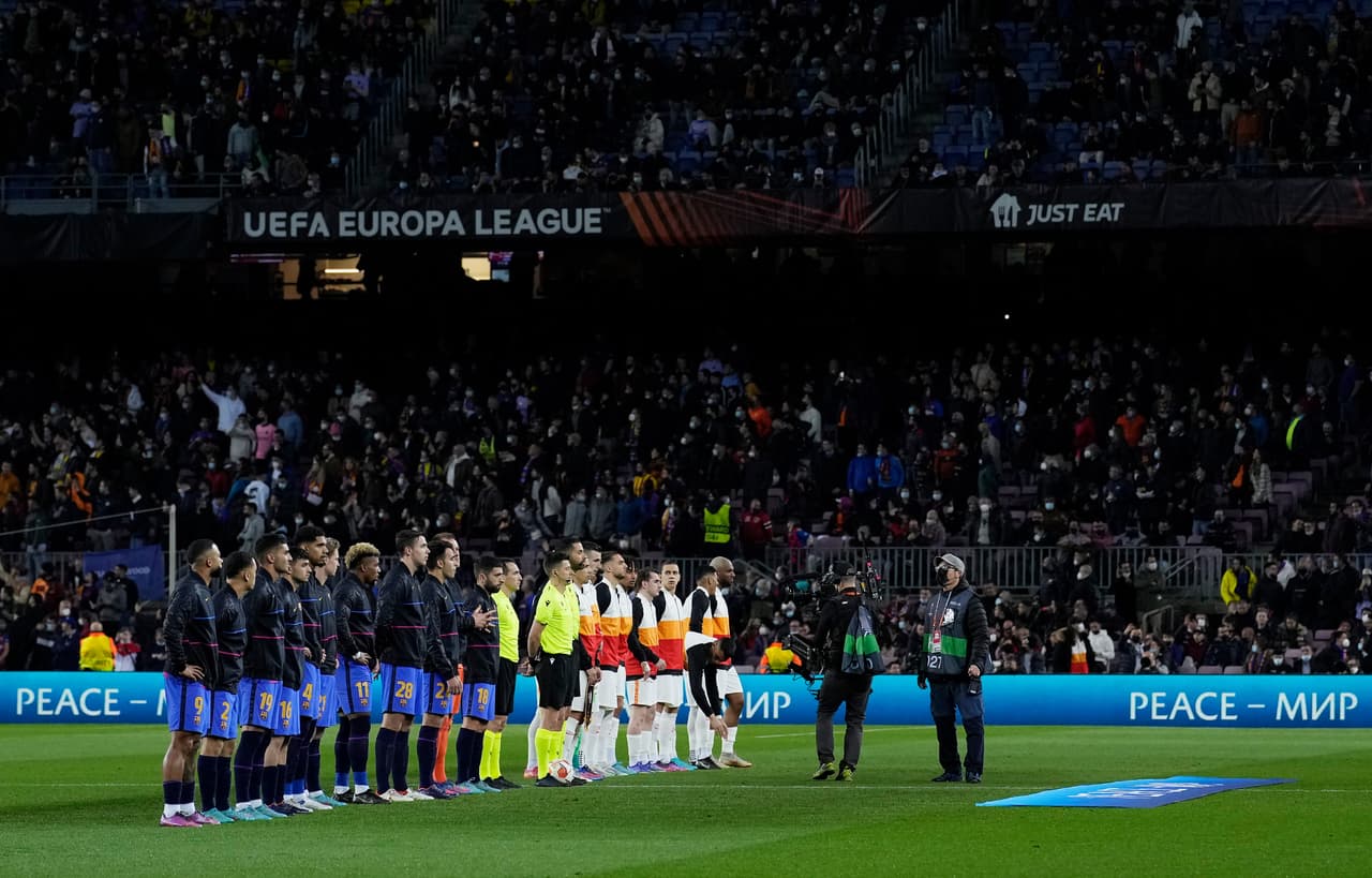 Barcelona quedó 0-0 de local ante Galatasaray en la ida de Octavos de Final de la Europa League a pesar de ser mejor y generar varias ocasiones de gol ante los turcos.