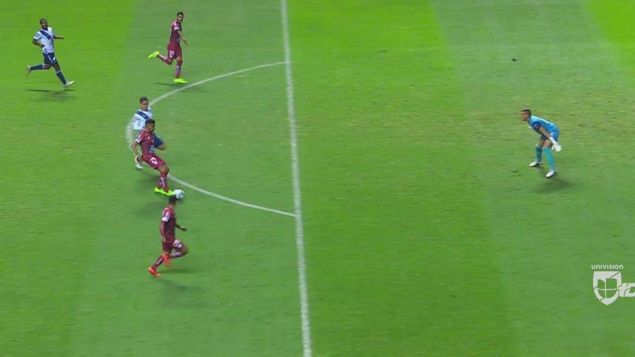 Contragolpe de Pachuca, pero Jara perdonó de forma increíble