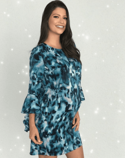 Los vestidos holgados y en tono azul, en honor a su bebé, son los favoritos de Ana.