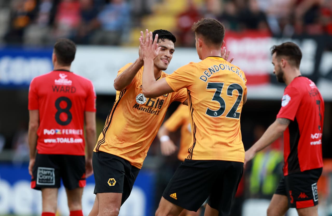 Raúl Jimenez fue de los jugadores más destacados del encuentro y Wolverhampton superó sin mayores complicaciones la segunda ronda de la UEFA Europa League.