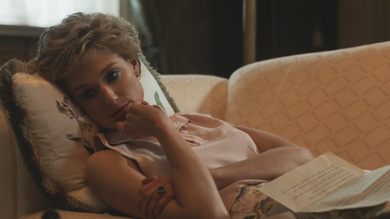 Elizabeth Debicki como Diana en ‘The Crown’ de Netflix.