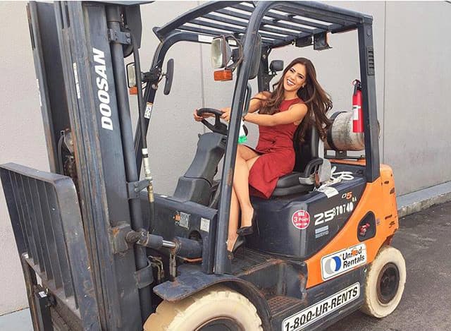 Francisca es la conductora de su vida y la dirige con el corazón .