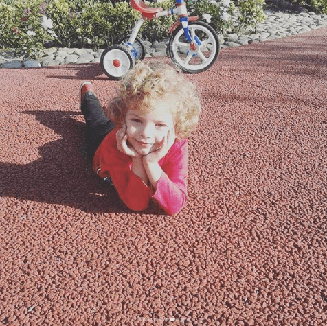 Desde temprana edad, Diego inició su carrera artística dentro de los melodramas.