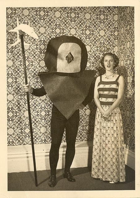 Después, poco a poco se introdujo en la cultura popular.