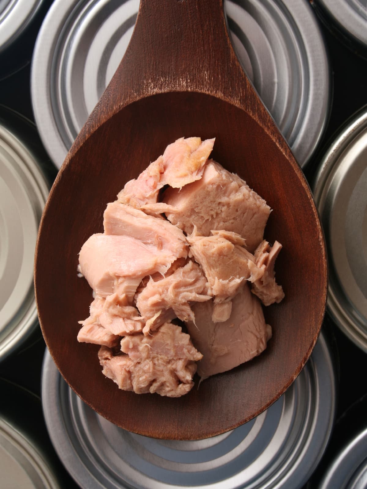 Desmantelan Red que presuntamente traficaba cocaína oculta en latas de comida