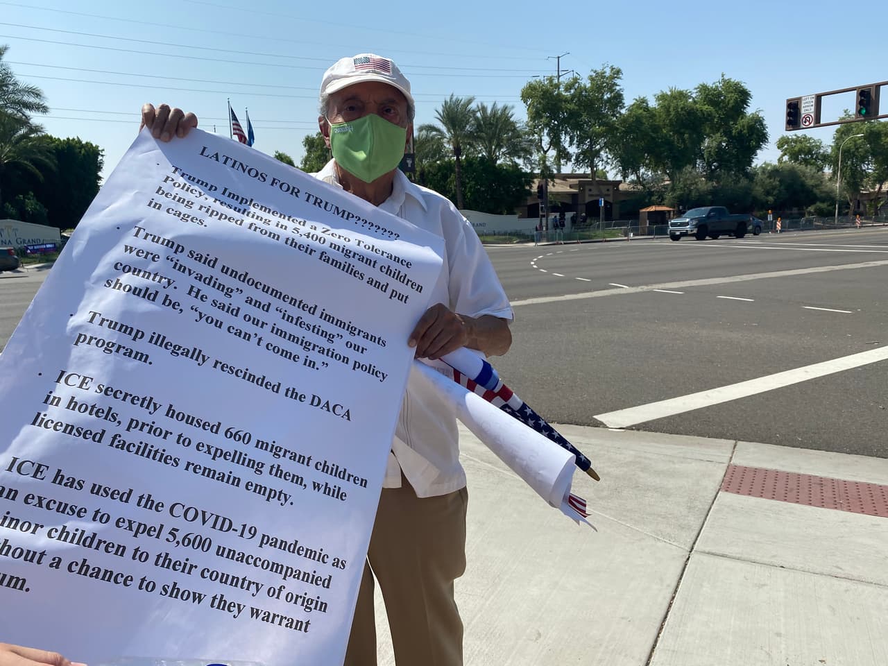 Decenas de personas llegaron al Arizona Grand Resort para escuchar al presidente Donald Trump en su quinta visita a Arizona para su campaña de reelección.